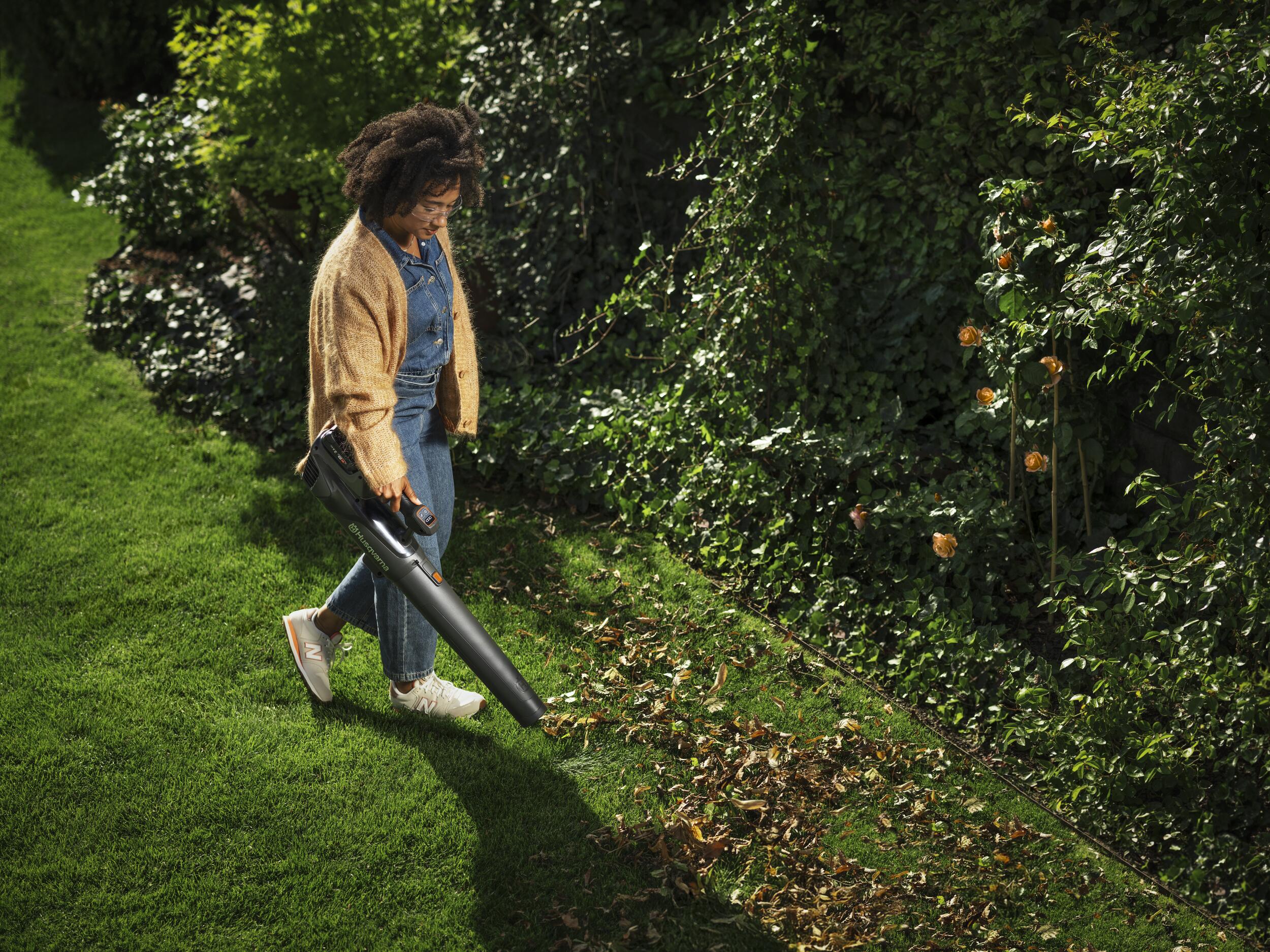 Husqvarna Aspire™ B8X-P4A (nu include acumulator și încărcător)