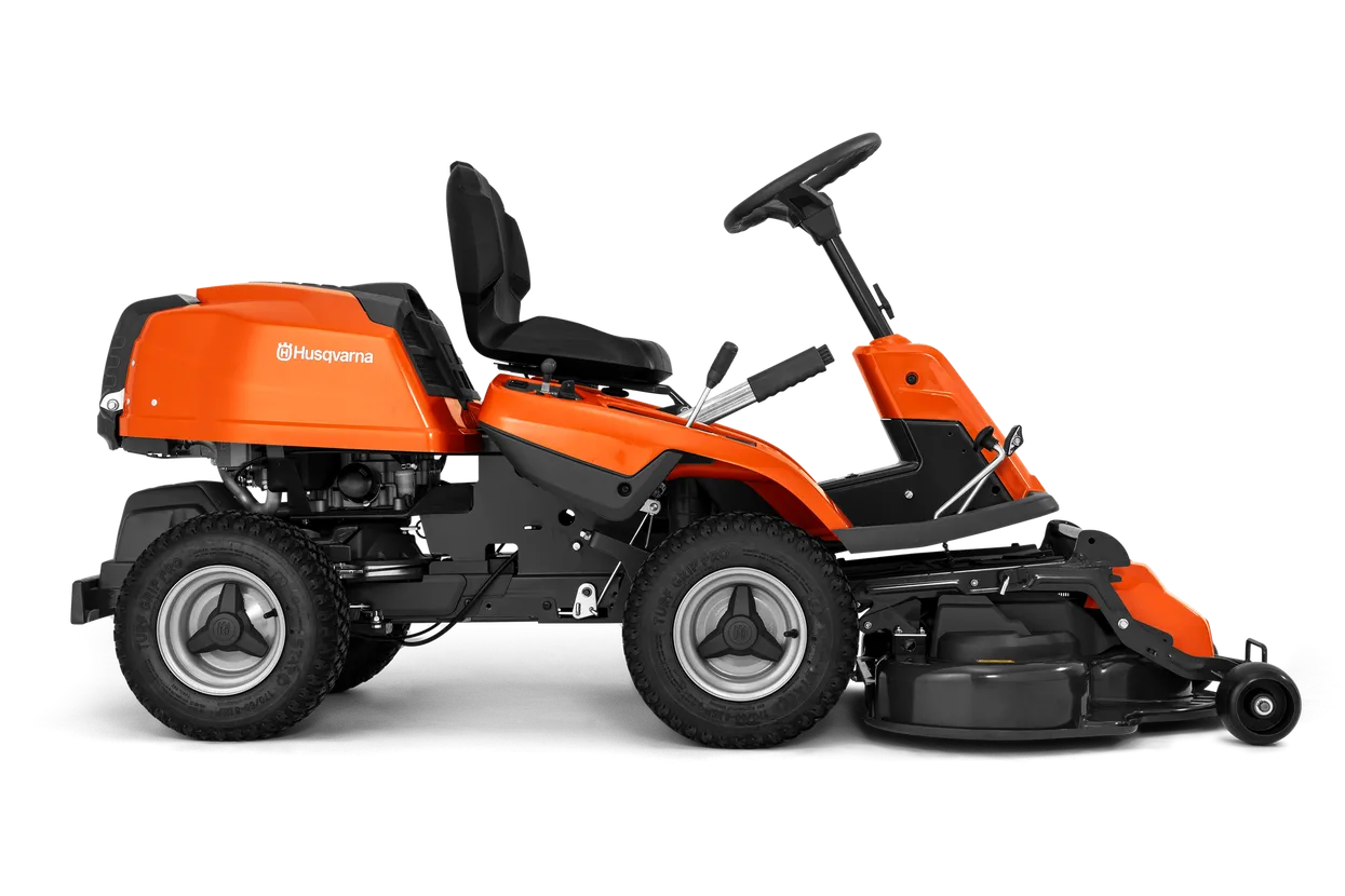 Husqvarna R 214TC (prețul include masă de tăiere) | Cadou: aparat de spălat cu presiune PW235