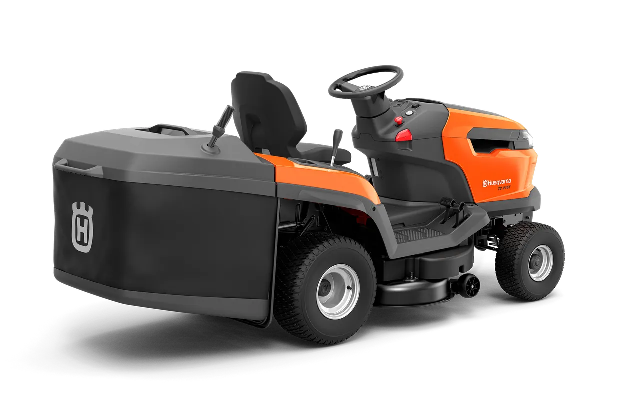 Husqvarna TC 215T | Cadou: aparat de spălat cu presiune PW130